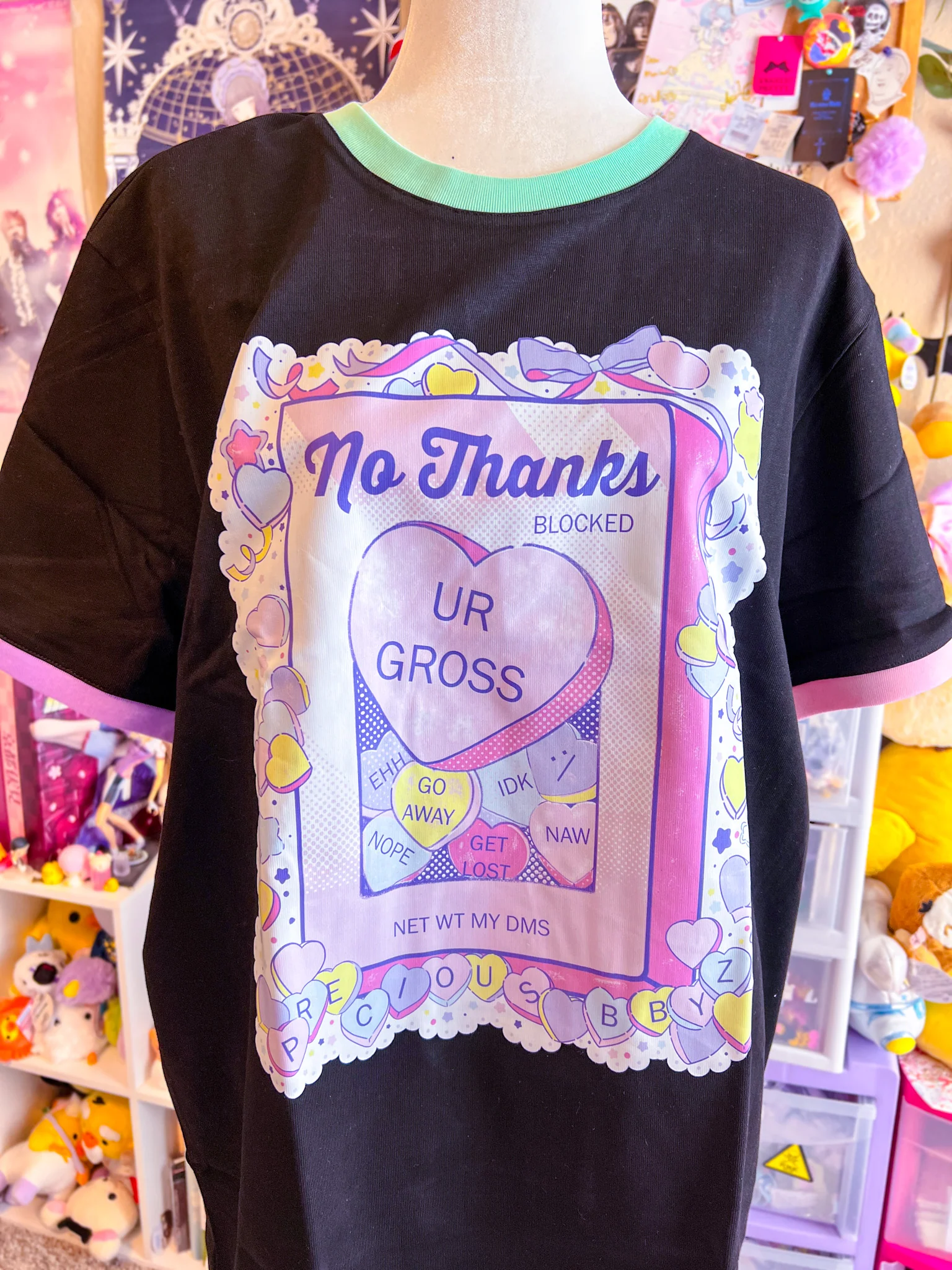 No Thanks Conversation Hearts Contrast T-Shirt - Image 11
