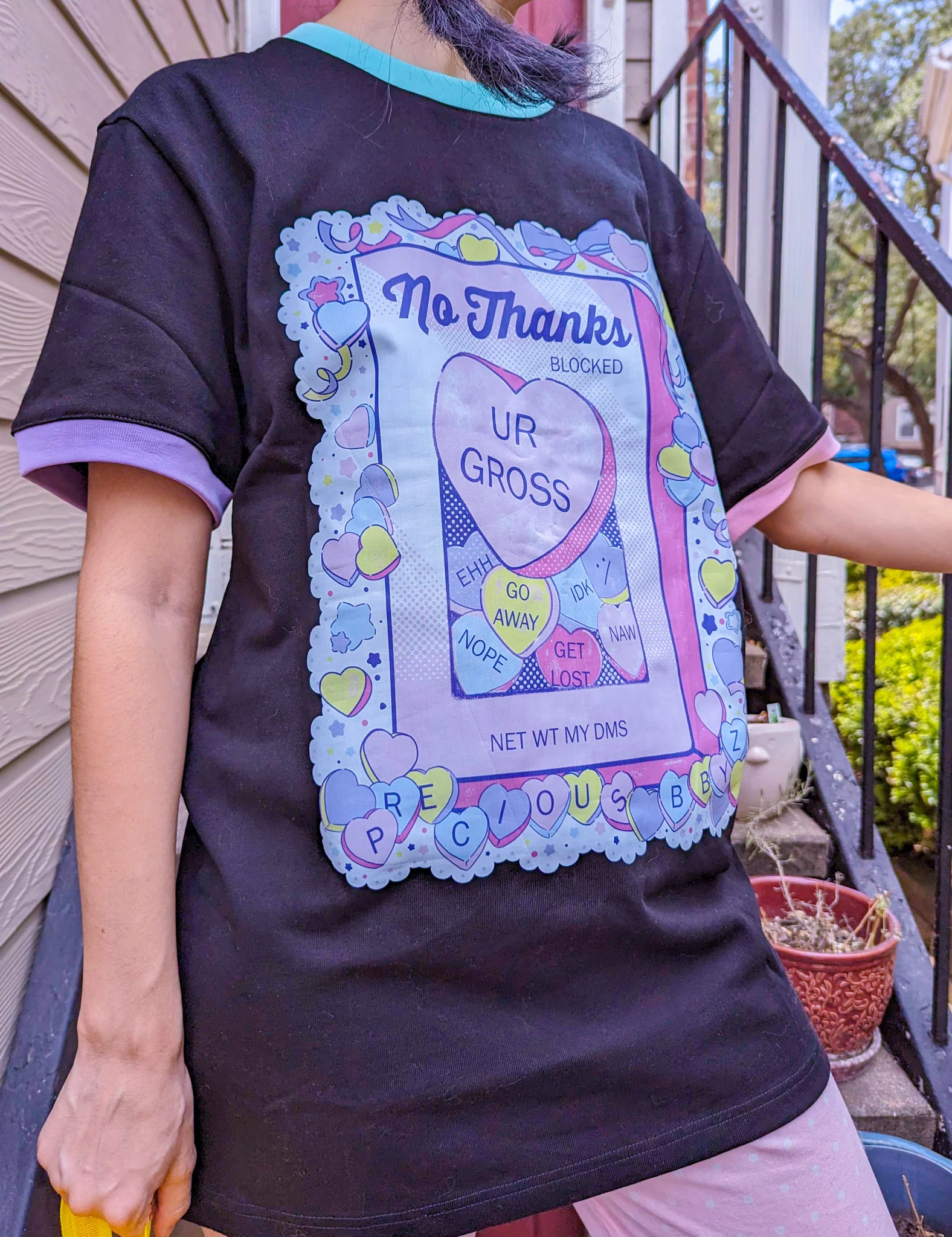 No Thanks Conversation Hearts Contrast T-Shirt - Image 13