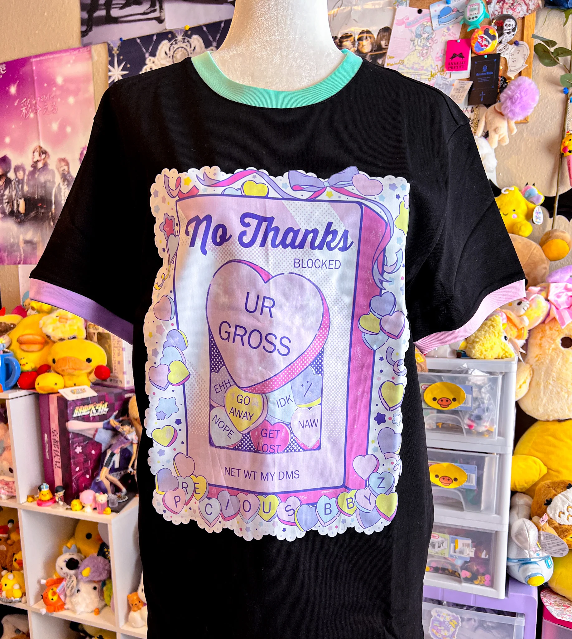 No Thanks Conversation Hearts Contrast T-Shirt - Image 8