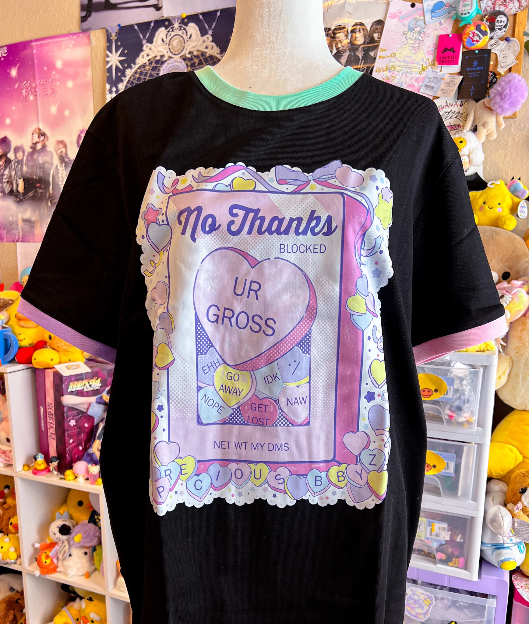 No Thanks Conversation Hearts Contrast T-Shirt - Image 9